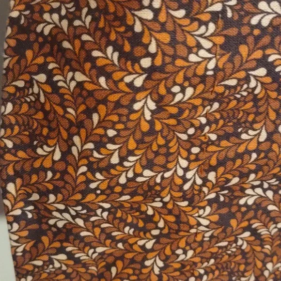 Hand stitched Feathered Floral Shoulder Bag - Picture 2 of 5